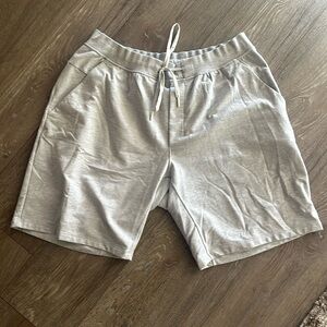 LULULEMON MENS SHORTS